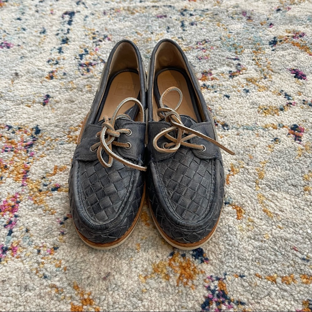 Frye Leather Shoes Blue, Grayish Vintage Washed size 6.5